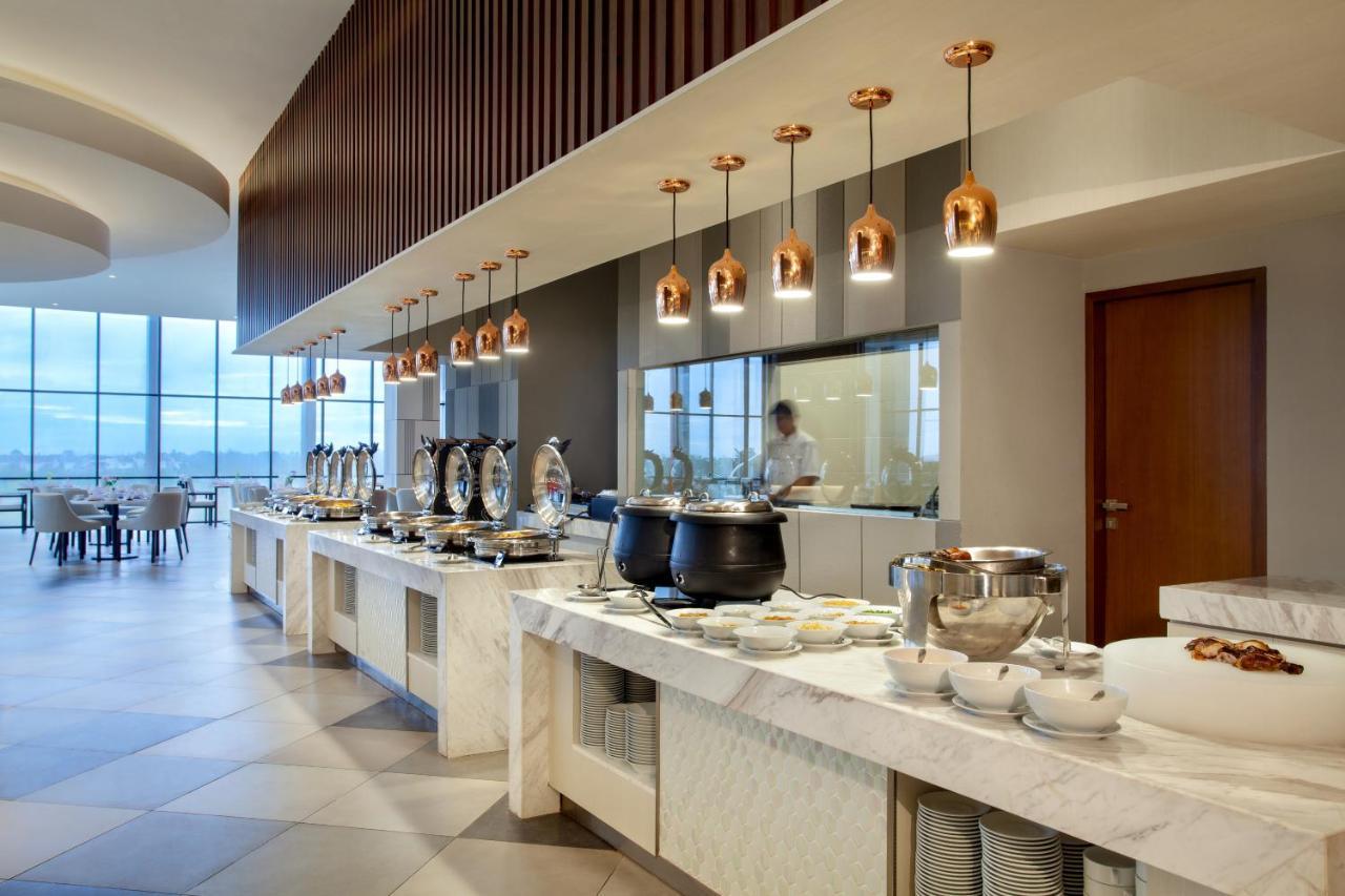 Wyndham Opi Hotel Палембанг Экстерьер фото