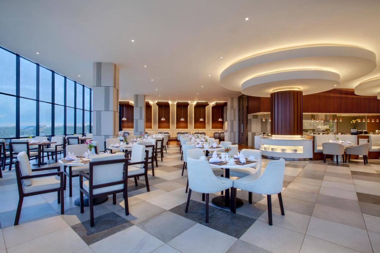 Wyndham Opi Hotel Палембанг Экстерьер фото
