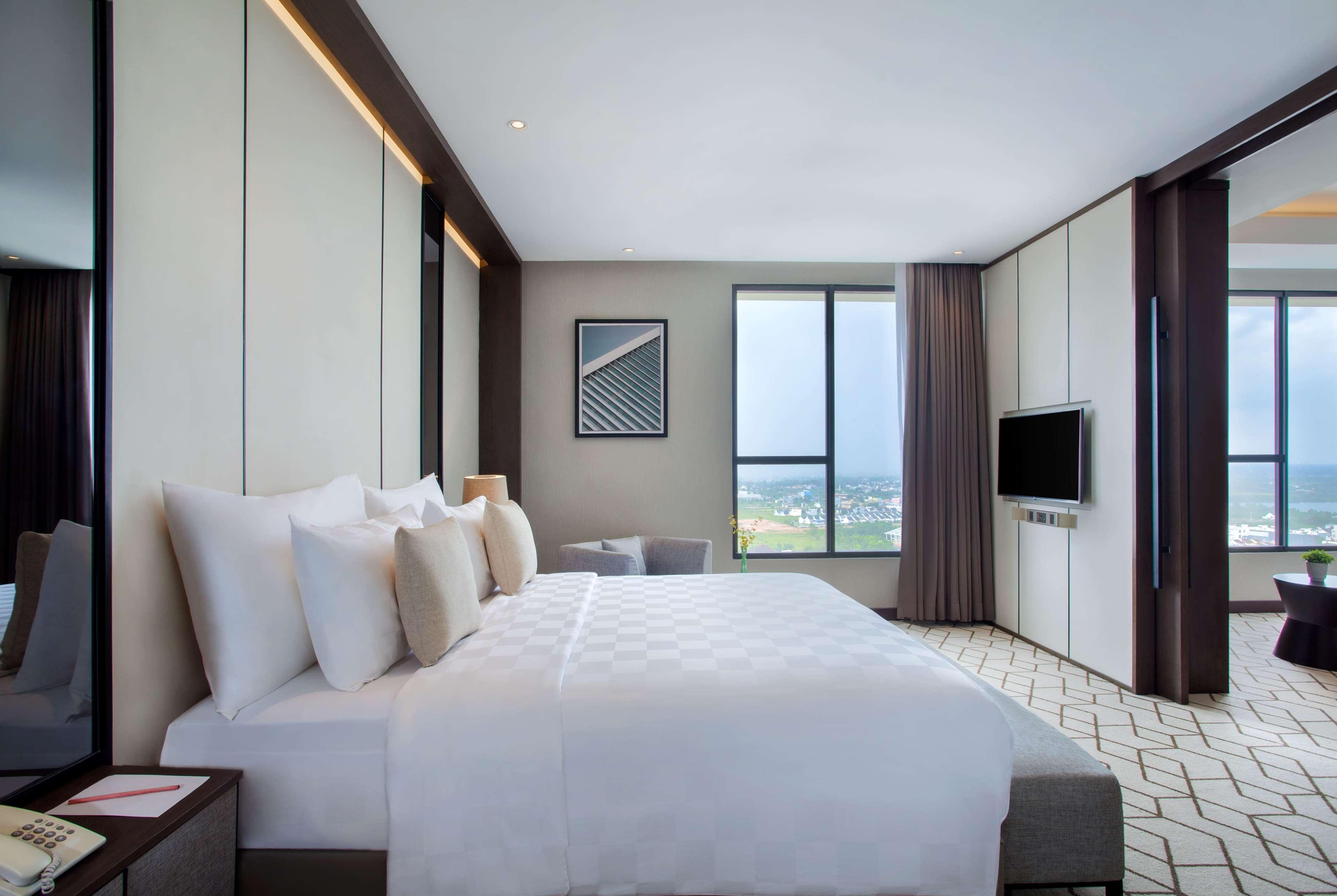 Wyndham Opi Hotel Палембанг Экстерьер фото